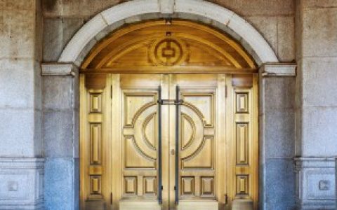 防盗门胶带印如何清除（防盗门胶带印怎样清除）