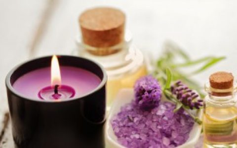 卧室放什么香薰好 卧室适合放什么香薰好