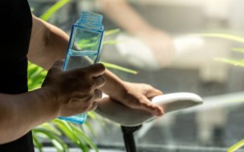 【pc】pp的水杯可以装开水吗】pp的水杯能装开水吗