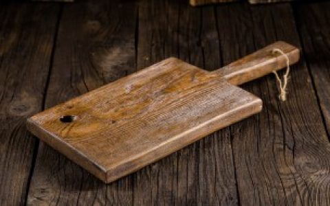 压缩板是什么材料（压缩板是哪种材料）