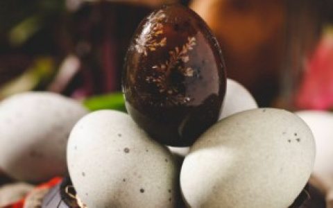 【松花蛋用的地灰是什么】松花蛋用的地灰是指什么