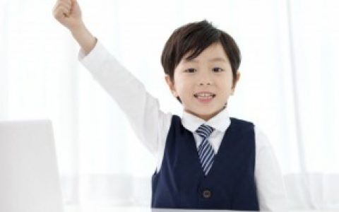 【艳阳高照下一句是什么】艳阳高照下一句是啥