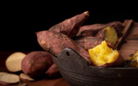 土豆发芽不能吃还有哪种蔬菜一旦发芽也要小心（有一种蔬菜发芽也不能吃）