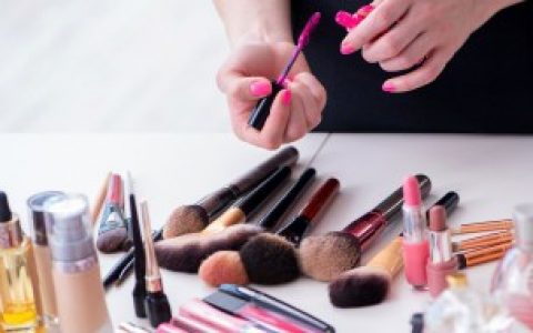 【什么化妆品不含激素】哪些化妆品没有激素