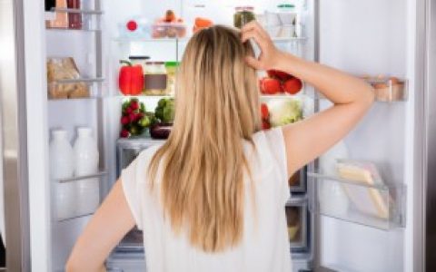 新冰柜第一次使用清洗（新冰箱第一次使用怎么清洗）