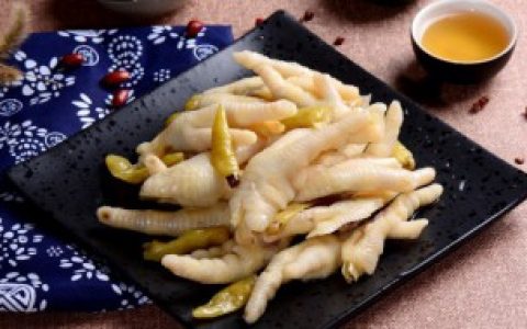 鸡爪嘌呤怎样（鸡爪嘌呤高吗）