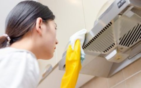 如何清洗老式油烟机（老式油烟机怎么清洗）