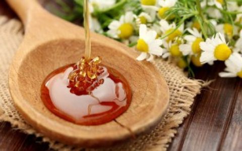 蜂蜜用放冰箱保存吗（蜂蜜能不能放冰箱）