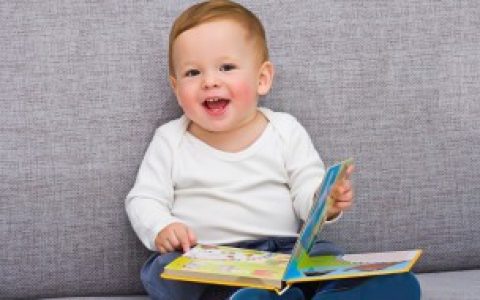 寓意好的男孩英文名字有哪些（寓意美好的男孩子英文名字）