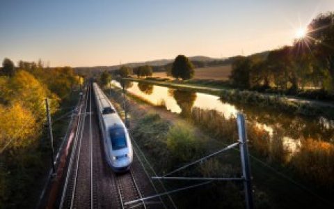 【动车或高铁可以先上车再买票吗】动车或高铁是否可以先上车再买票