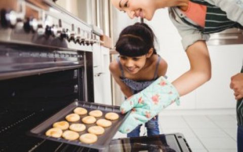 烤箱和微波炉的区别是什么 烤箱和微波炉的具体区别是什么