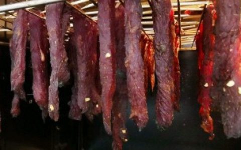 吃牛肉干的注意事项介绍,风干牛肉干会不会坏