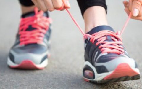 干洗店洗鞋子要多久（干洗店洗鞋子要多长时间）