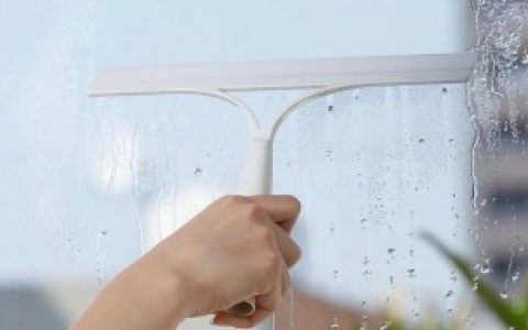 家庭如何清洗玻璃,家庭玻璃清洗方法如下