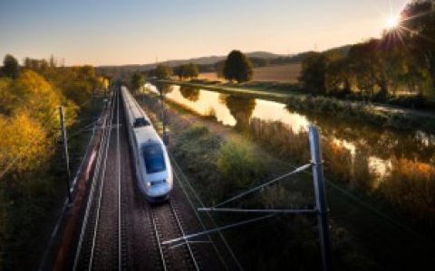 【53度的白酒能带上高铁吗】高铁53度白酒能不能带