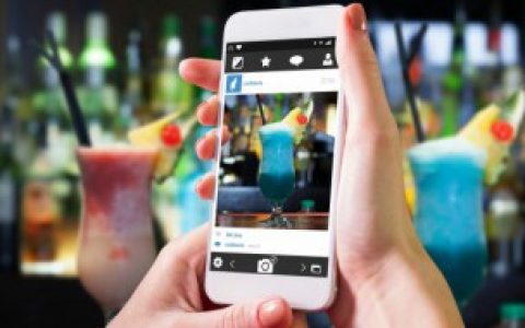 苹果手机怎么把照片合成一张图片（苹果手机怎样把照片合成一张图片）