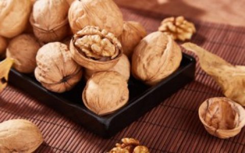 去年的小核桃仁有味了还可以吃吗,去年的小核桃仁有味了还能吃吗