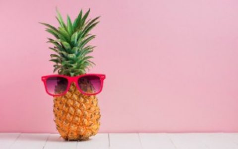 菠萝怎么削皮才不浪费 菠萝如何削皮才不浪费