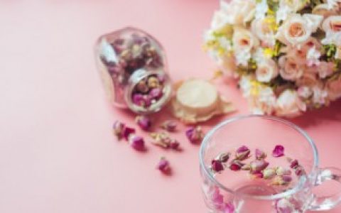 【玫瑰花冰箱存放方法】玫瑰花冰箱存放方法是什么