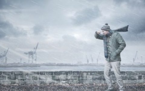 【雨天如何辨别方向】雨天怎么辨别方向