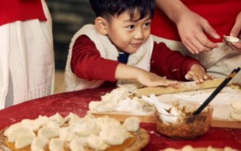 【春节吃东西的寓意】春节吃东西的寓意是什么