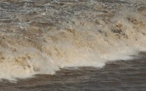 观看钱塘江大潮的最佳时间（钱塘江大潮什么时间最壮观）