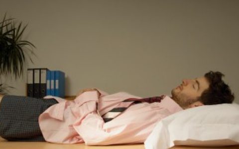 做梦梦见被蛇缠身 梦见蛇缠身是什么意思