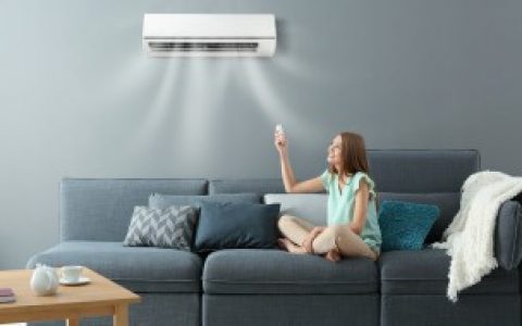 家用布艺沙发的保养与清洁方法（家里的布艺沙发如何清洁与保养）