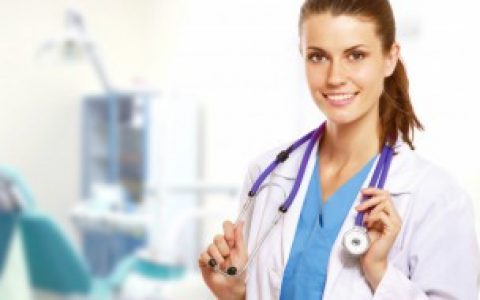 经常跷二郎腿有可能引起脊柱侧弯这是真的吗 经常跷二郎腿可能引起脊柱侧弯吗