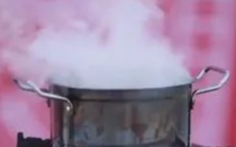 油冒烟多少度 油冒烟几度