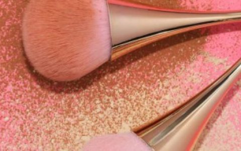 【蜜粉刷怎么用】蜜粉刷用来涂什么