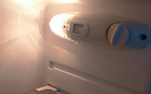 【冰箱补偿开关位置介绍】冰箱补偿开关在哪里