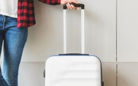 行李箱变黄怎么清洗,行李箱变黄清理方法是什么