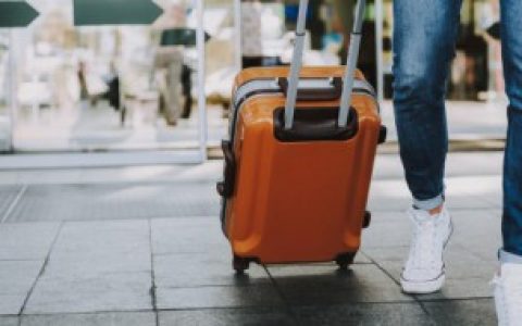 地铁上能不能带行李箱,行李箱可以上地铁吗