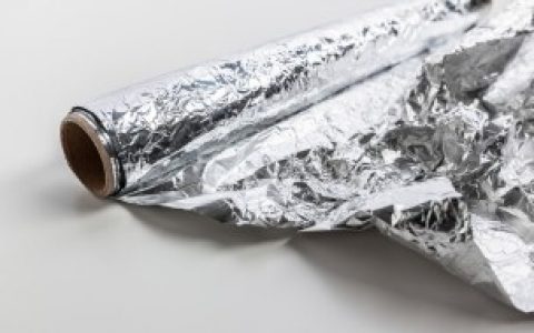 铝箔纸可以隔水蒸吗,铝箔纸能隔水蒸吗