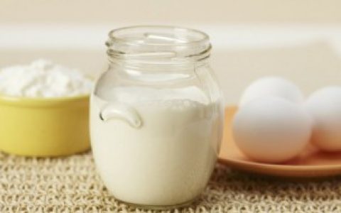 泡牛奶的注意事项,牛奶的正确冲泡方法和步骤