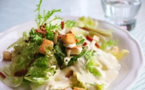 沙拉酱和沙拉汁区别是什么,沙拉酱和沙拉汁有什么区别