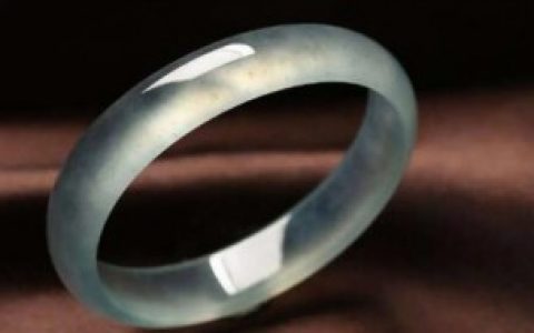 翡翠跟玉区别， 翡翠跟玉有何不同