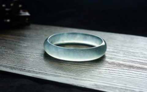 天然翡翠和缅甸翡翠什么区别， 天然翡翠和缅甸翡翠有什么区别的呢