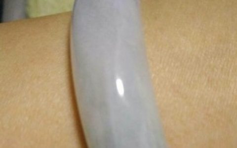 翡翠手镯有划痕怎么办， 翡翠手镯有划痕解决方法
