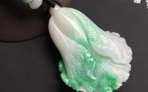 翡翠白菜挂件上有裂痕怎么办， 翡翠白菜挂件上有裂痕怎么解决