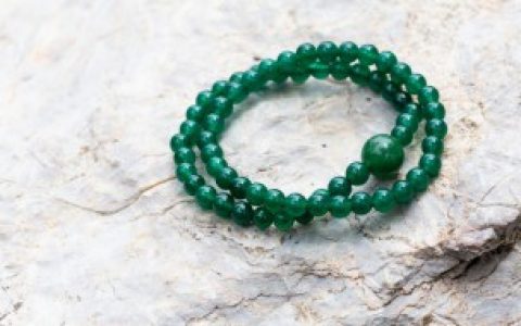 怎么发朋友圈销售翡翠， 销售翡翠的朋友圈怎么发