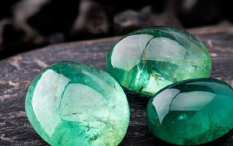 叶子翡翠如何戴， 叶子翡翠怎么戴