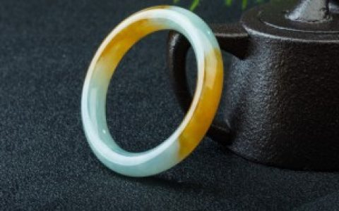 卖翡翠玉镯的技巧， 翡翠手镯怎么卖