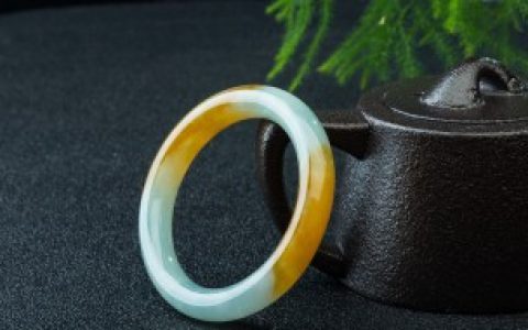 玉镯和翡翠手镯的区别， 玉镯和翡翠手镯的区别介绍