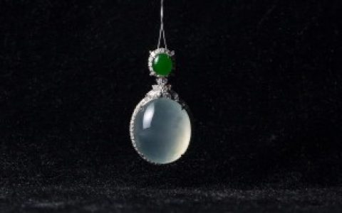 翡翠吊坠平安扣怎什么链好看， 翡翠吊坠平安扣配哪种链好看