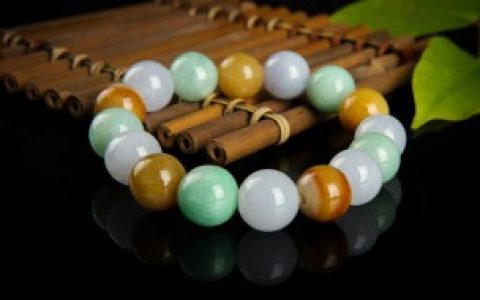 翡翠手镯平时怎么养护， 翡翠日常养护的三个小技巧