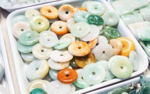 冰翡翠价格， 冰翡翠的价钱