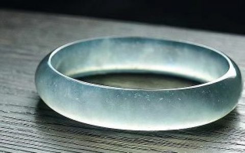翡翠手镯日常保养方法， 翡翠手镯日常怎么保养方法
