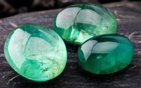 男士带什么翡翠吊坠， 男士带什么翡翠吊坠好